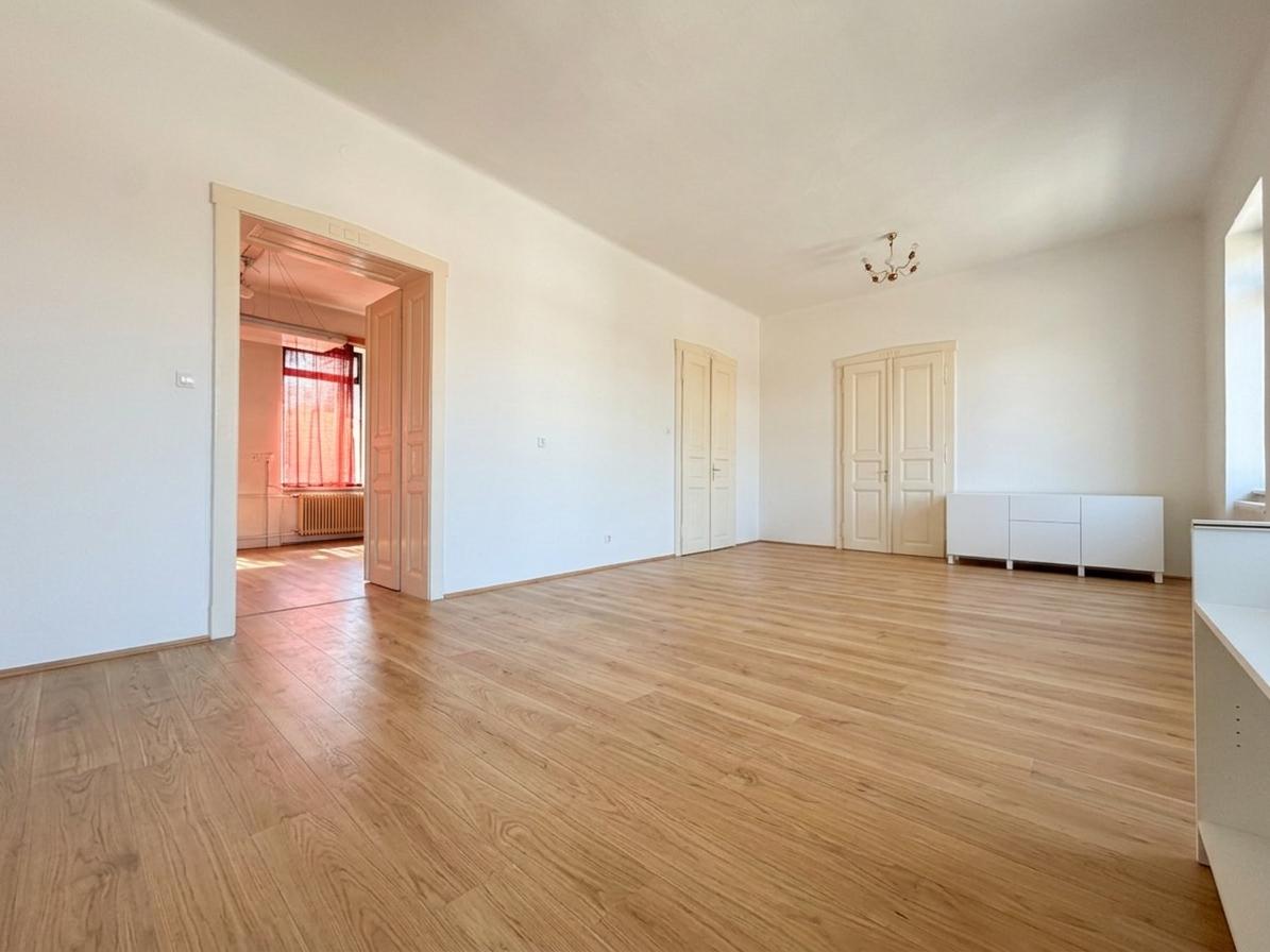 Prenájom | Kancelárske priestory, 58 m² | Turzovka, stred
